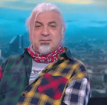 Кръпката се кефи! Гонят руски дипломати!