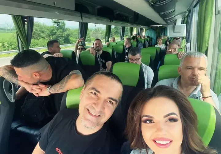 „Ку-ку бенд” тръгна на турне. А Слави?