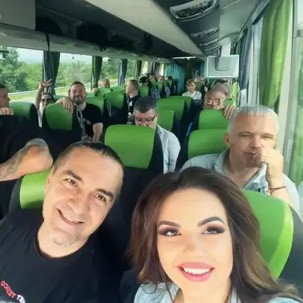 „Ку-ку бенд” тръгна на турне. А Слави?