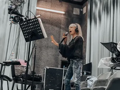 Лили Иванова неузнаваема! Свали 10 кг след ковид! (СНИМКИ)