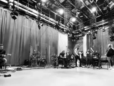 Лили Иванова отмъкна китариста на Дичо