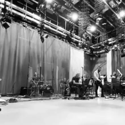 Лили Иванова отмъкна китариста на Дичо