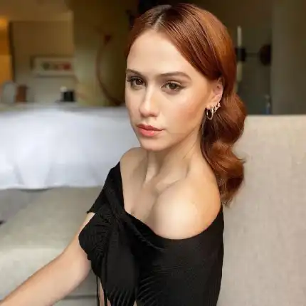 Мария Бакалова влиза във форма