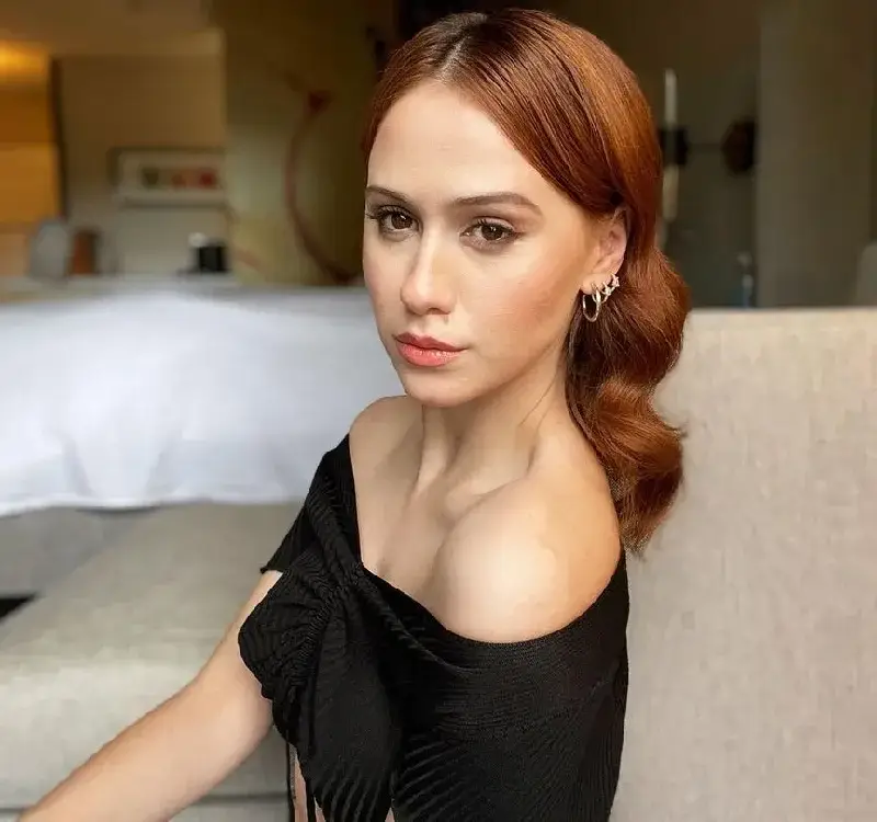 Мария Бакалова влиза във форма