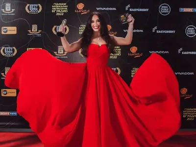 Мария Илиева стопи 10 кила! Певицата едва не се преби на Наградите на БГ радио