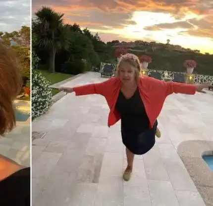 Марта Вачкова се показа по розов бански в нета