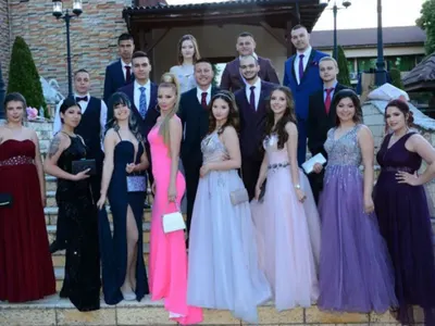 Миглена е най-горещата учителка у нас! (Стига до финала на „България търси талант“)