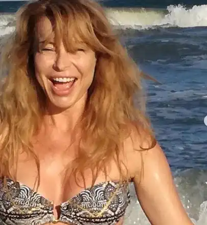 Мира Добрева си купи изтривалка