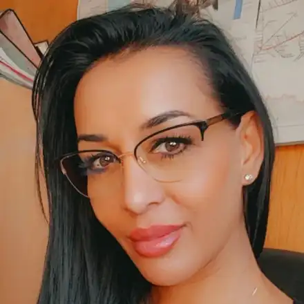 Мисис България взе диплома за зъболекар