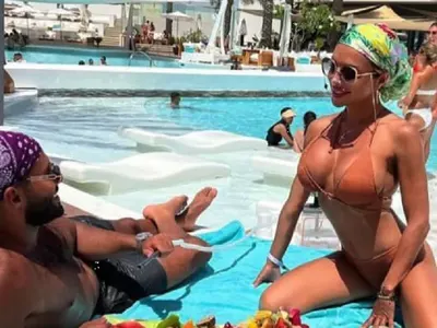 Новият на Златка Райкова глези сина й (Снимка)