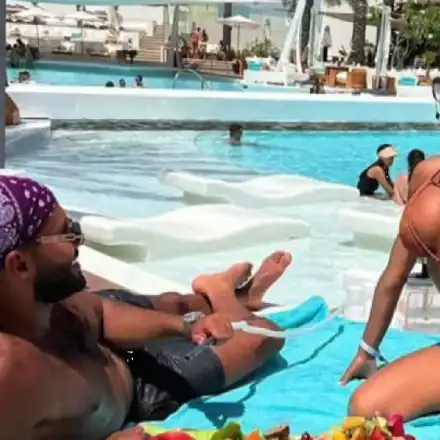 Новият на Златка Райкова глези сина й (Снимка)