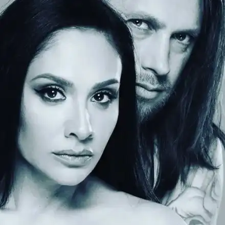 Плачков показа как мачка бюста на Мариана Попова (Снимка)