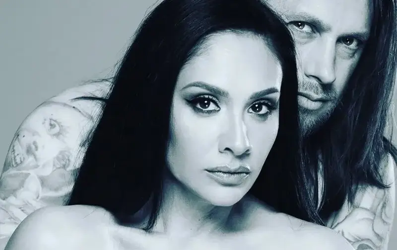 Плачков показа как мачка бюста на Мариана Попова (Снимка)