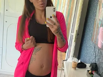 Плеймейтката Гентиана Халити избра име за бебето си