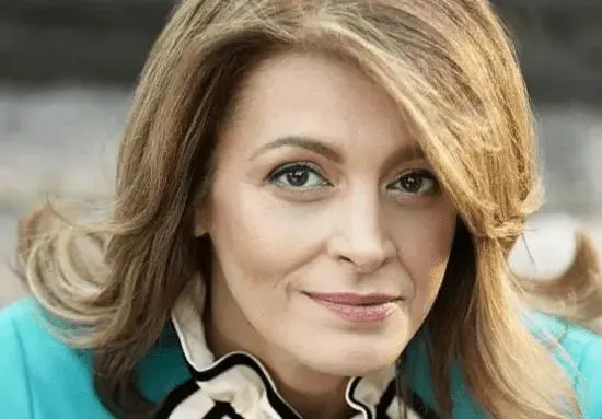 Президентшата Деси Радева в огнен капан
