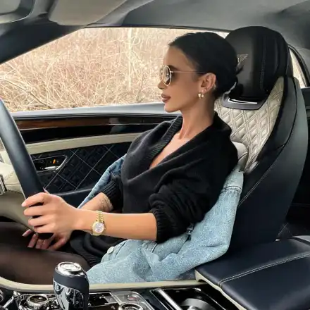 Продават „Бентли”-то  на Мара Отварачката