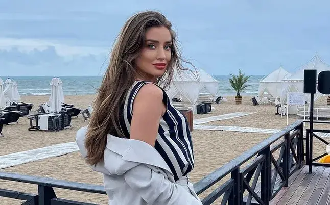 Саня Борисова крие младото гадже