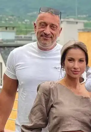 Симона Пейчева разведе строителен бос! Тв водещата и бивша шампиона се омъжи тайно за милионера Петко Петков