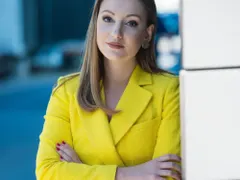 След раздялата с оператора: Лора Инджова с ново тежкарско гадже (ФОТО в галерия)
