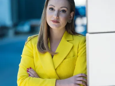 След раздялата с оператора: Лора Инджова с ново тежкарско гадже (ФОТО в галерия)