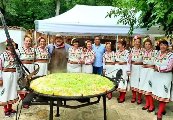 Ути готви в тиган от стар локомотив