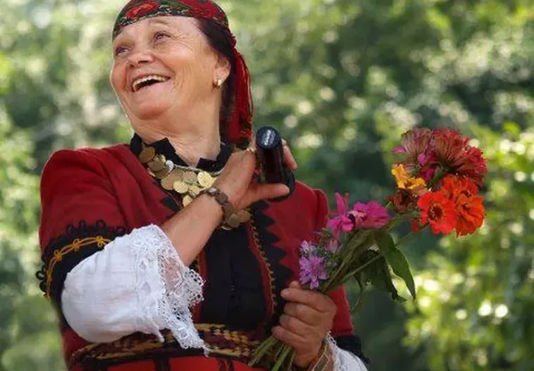 Валя Балканска пристана на Азис! Пеят най=красивите български песни с Галена, Фики и Гери-Никол