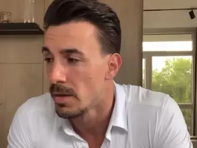 Виктор Стоянов си забрави чорапите в магазин