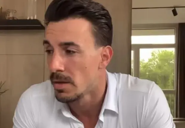Виктор Стоянов си забрави чорапите в магазин