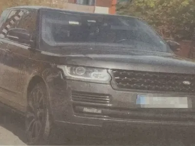 Закъса го? Мара замени Бентли с джип втора употреба! (Папарашки снимки по-долу)