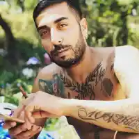 100 Кила пак яде месо