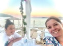Алекс Сърчаджиева на плаж в Гърция (Снимки)