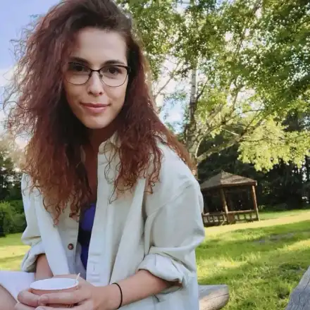 Актриси се тъпчат с понички, стават дебелани