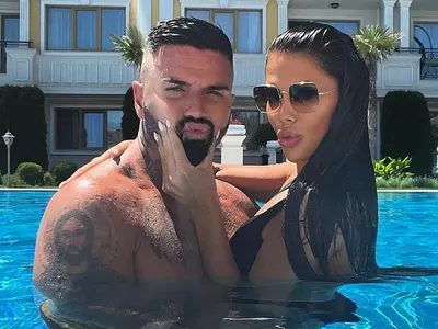 Благой се уреди със засукана балдъза (Снимки)