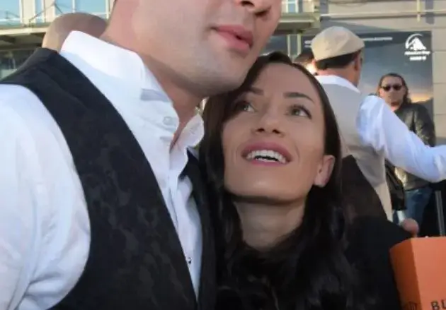 Дарин Ангелов още е в депресия след изневярата на жена си