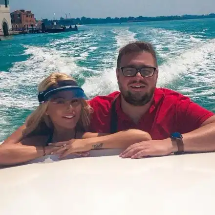 Дъщерята на Гущеров го нарисува като прасе (Снимка)