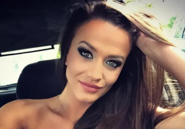 Дениз Хайрула се тръшна на легло с COVID