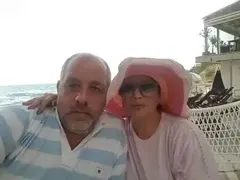Диана Найденова  плаче на мъжа си  за нов айфон