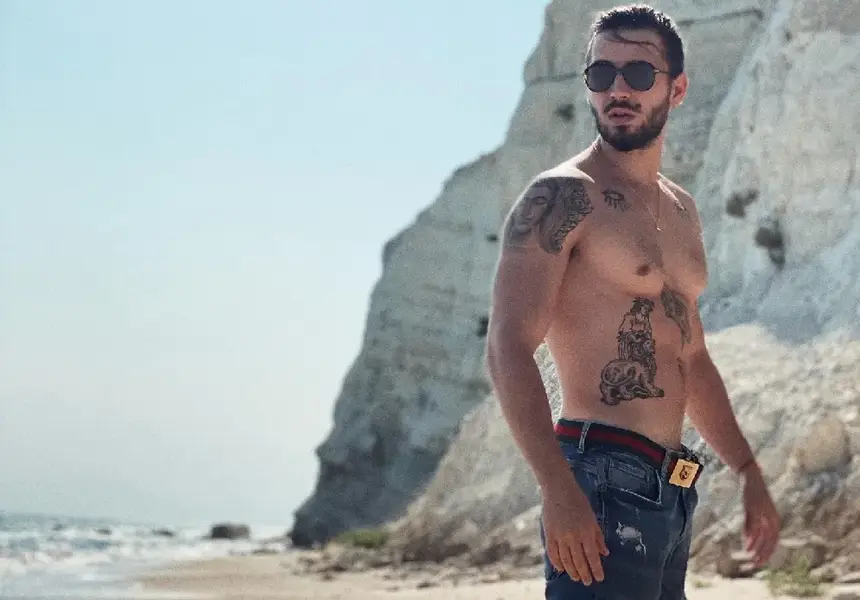 Джигит! Глобиха Папи Ханс в Гърция