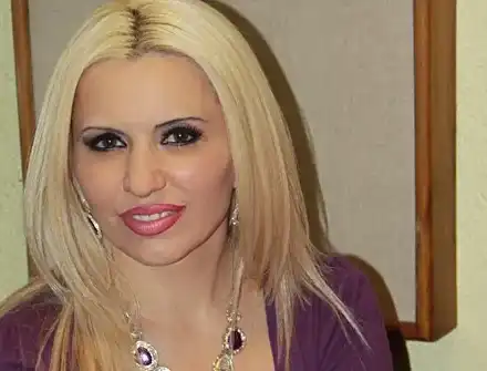 Екстра Нина се потроши: Много ме боли! Певицата не разкрива какво се е случило