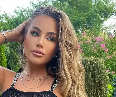 Гери-Никол напомни за себе си - показа си зърната (Снимка)