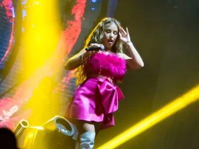 Гери-Никол върти гюбеци по гащи