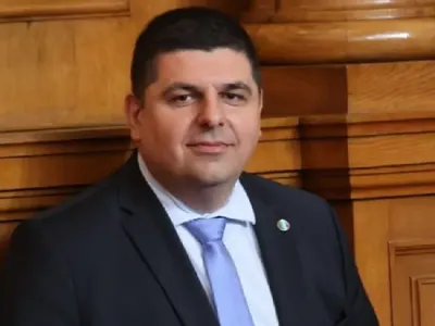 Ивайло Мирчев е мачо № 1 в политиката