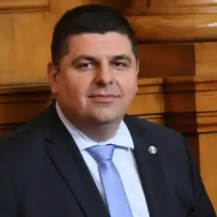 Ивайло Мирчев е мачо № 1 в политиката