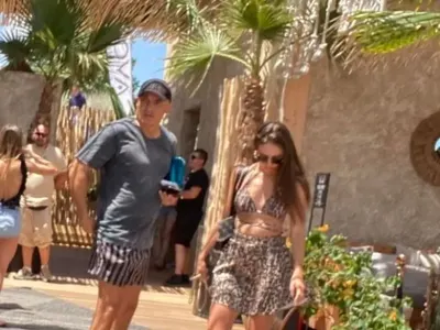 Изловена! Капитонова движи  с по-възрстен мъж