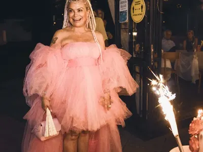 Кремена  Халваджиян се издокара като клоун за ЧРД (Защо снаха й не уважи празника)