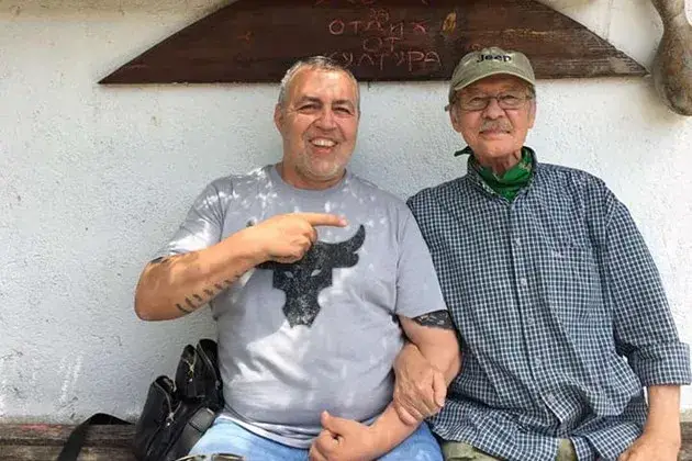 Легендарният актьор Иван Иванов най-после живна