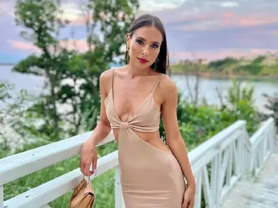 Маги Джанаварова пуска нова песен