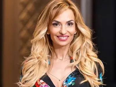 Малина се подмлади с филтър (Шок фото в галерия)