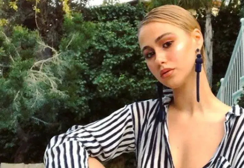 Мария Бакалова играе съветско куче