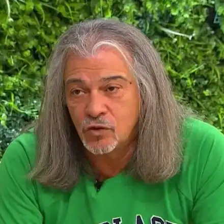 „Маскирания певец“ свърши завинаги!